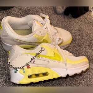 Nike Air Max 90 Sneakers